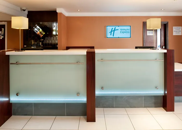 Holiday Inn Express Leeds-East By Ihg