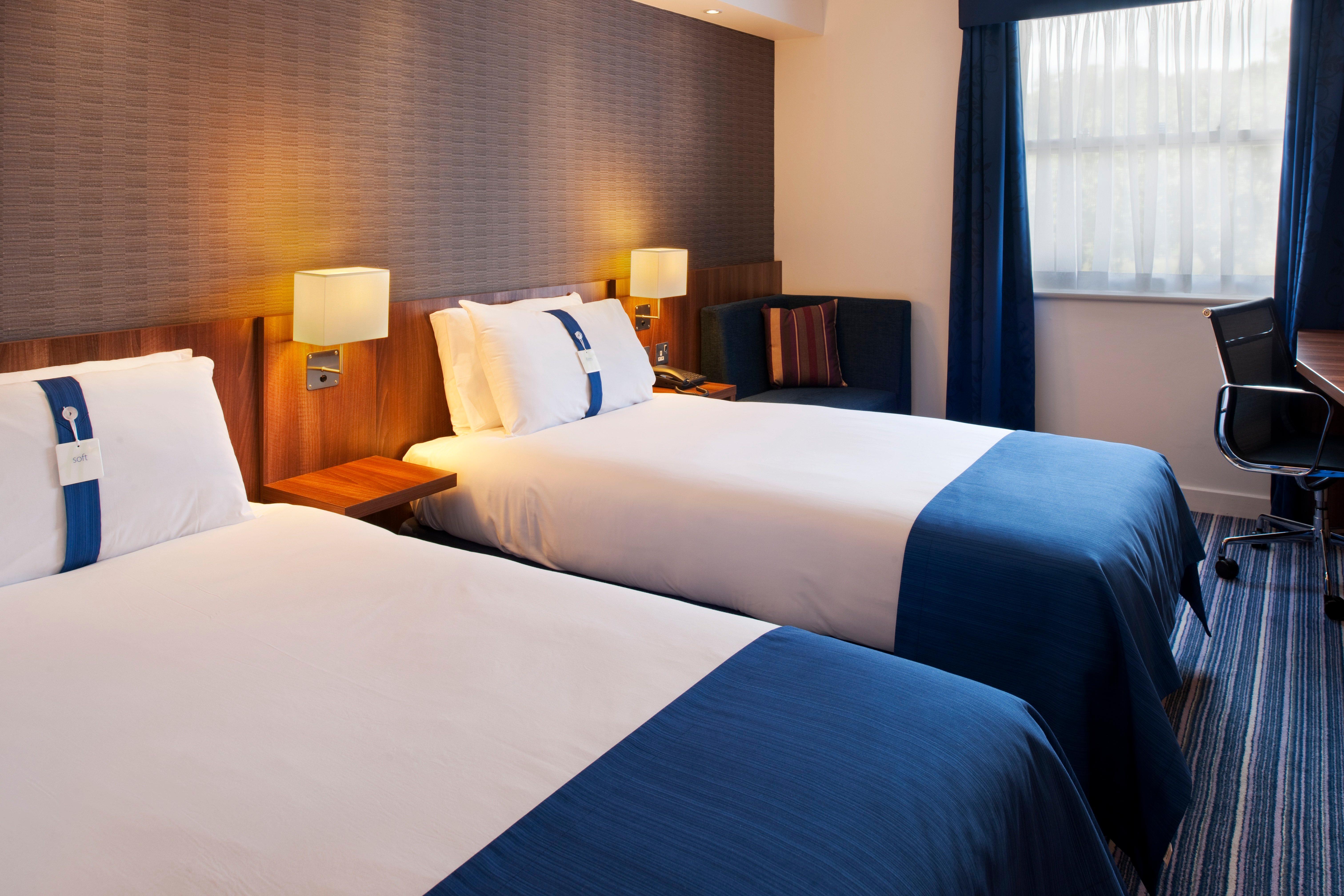 Hotel Express Leeds-east By Ihg 3*